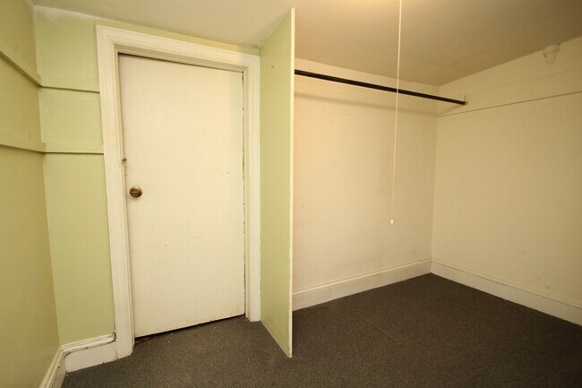 Building Photo - 1621 Park Ave