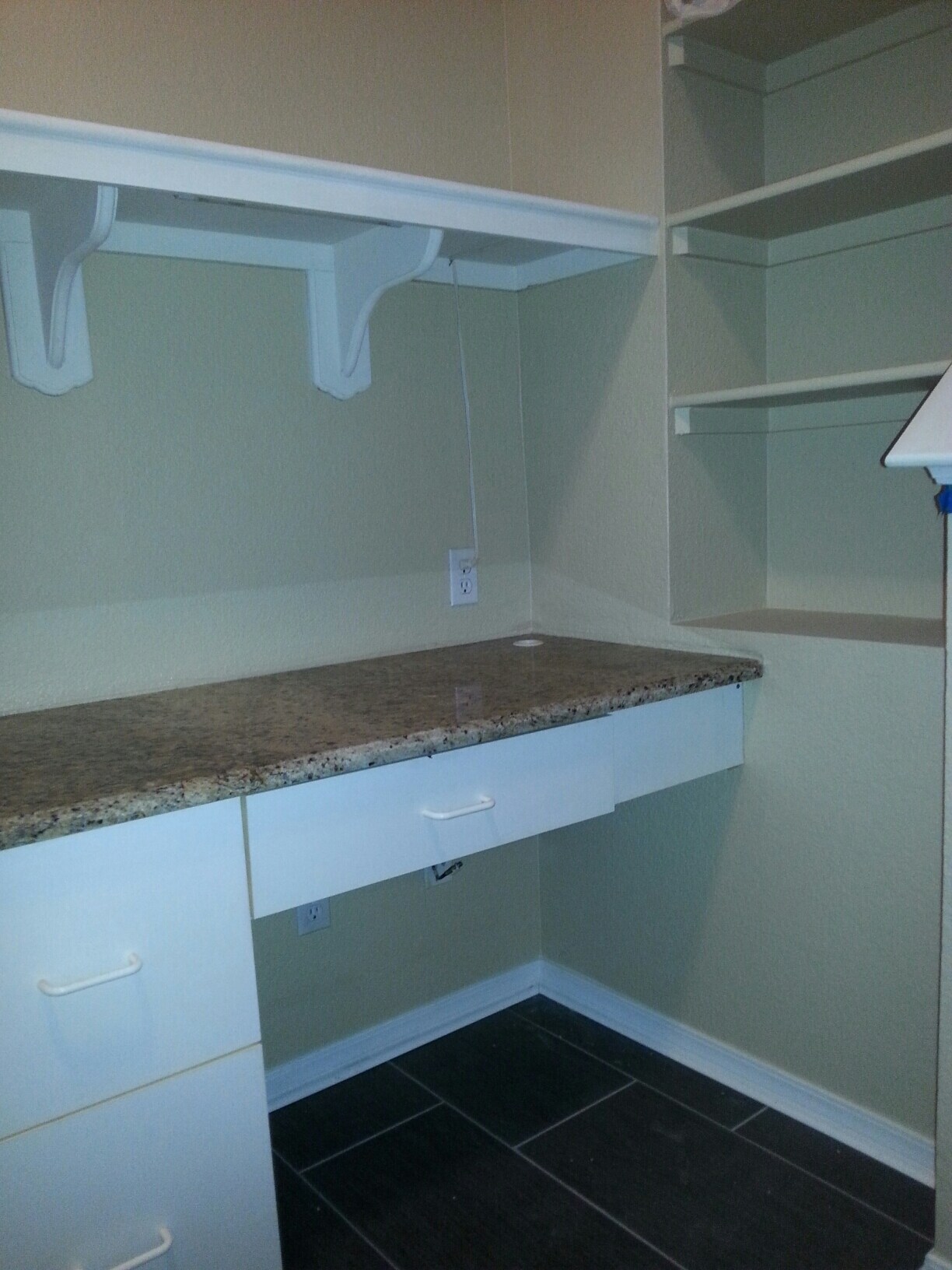 Built In Desk Area - 6470 Silver Mesa Dr