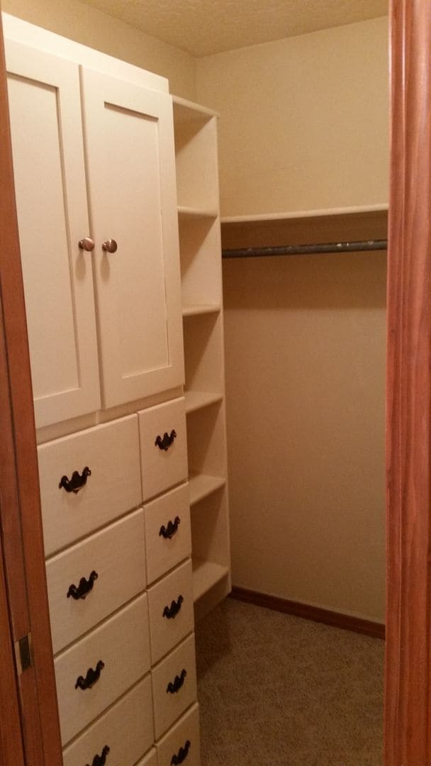 Building Photo - Beautiful Home with Hobby Shop and RV PARKING