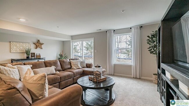 Building Photo - 1103 Meadowlark Dr