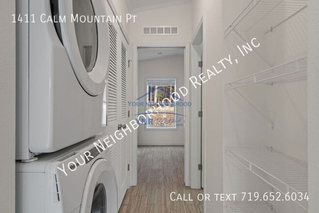 Building Photo - 1411 Calm Mountain Pt