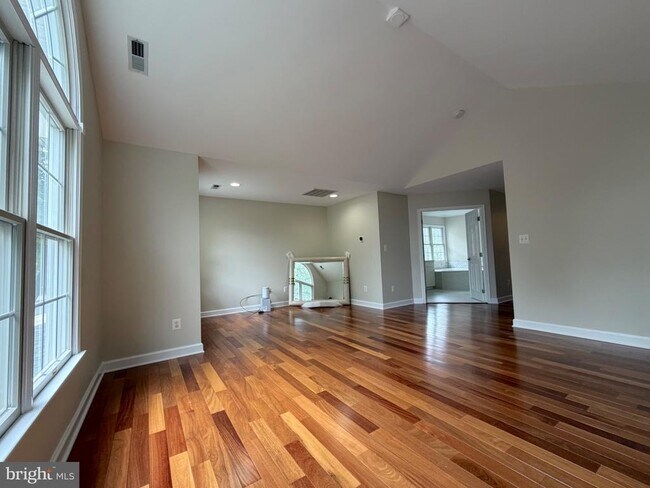 Building Photo - 13353 Horsepen Woods Ln