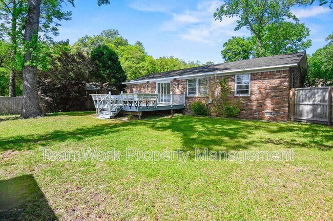 Building Photo - 1641 Falmouth St