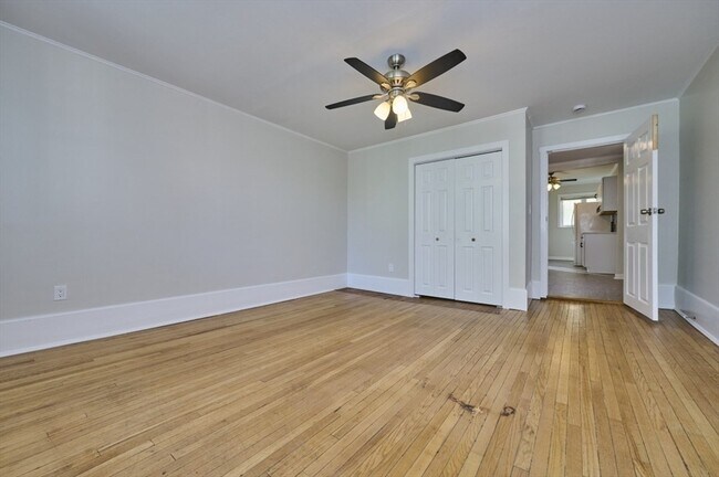 Building Photo - 715 Truman Pkwy