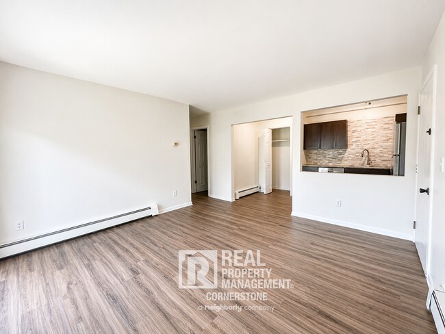 Building Photo - Budget-Friendly Comfort | 2-Bedroom with Updated Kitchen & Heat Included
