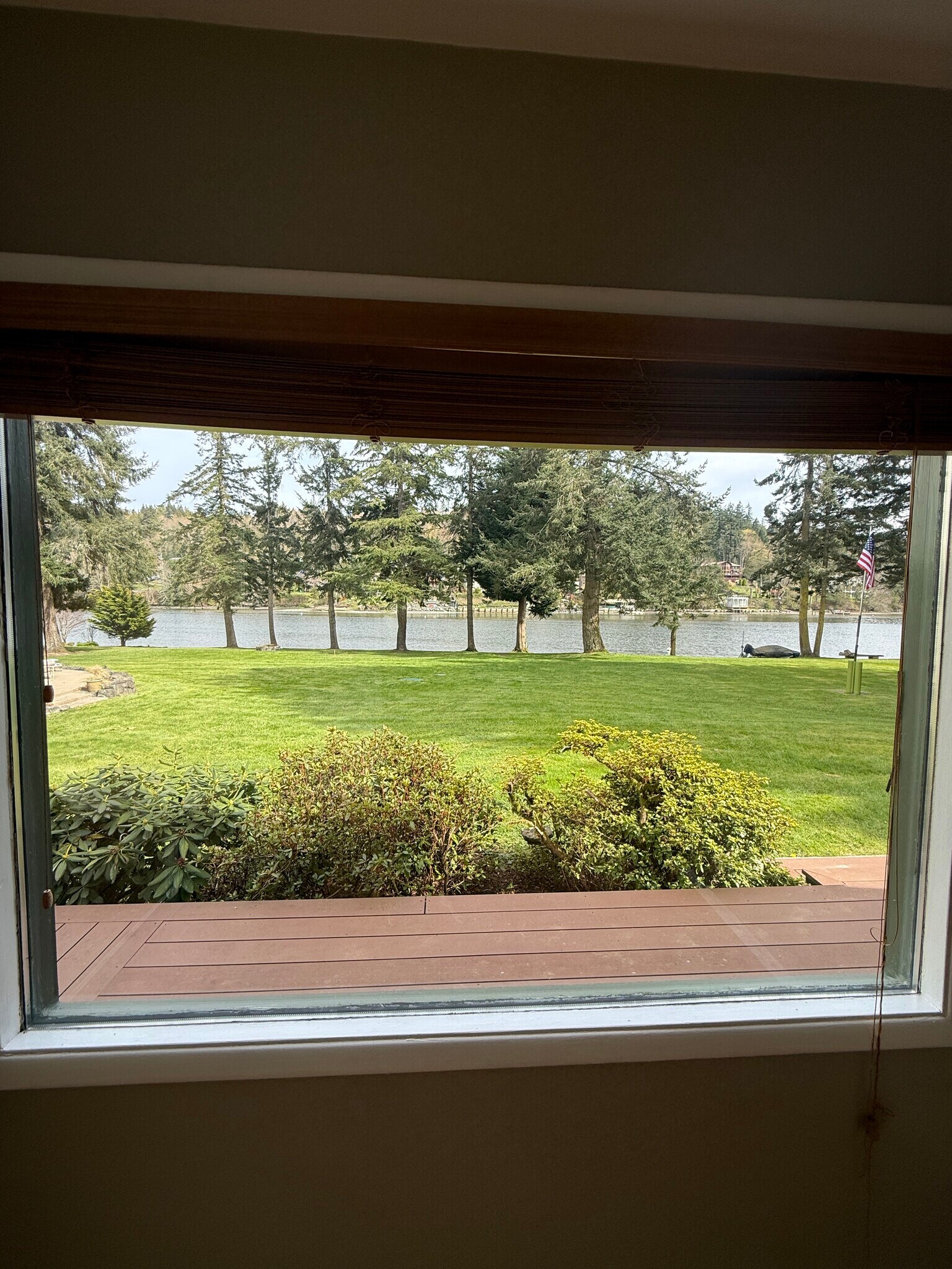 Building Photo - 6840 NE Wood Bay Ln