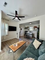 Building Photo - 205 N 10th St