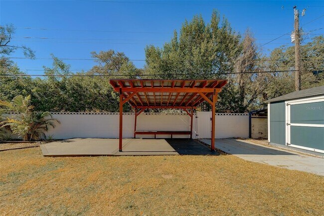 Building Photo - 11128 116th St