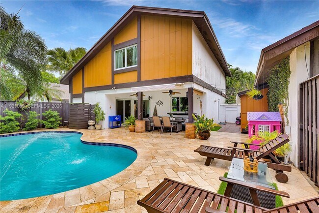 Building Photo - 1610 W Sandpiper Cir