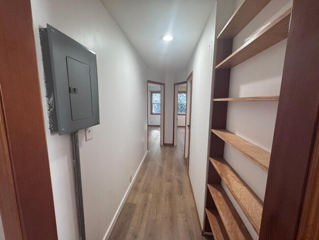 Building Photo - 10 Park St