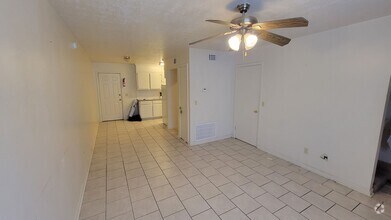 Building Photo - 2 Bedroom • 1.5 Bath • Townhouse Style Apa...