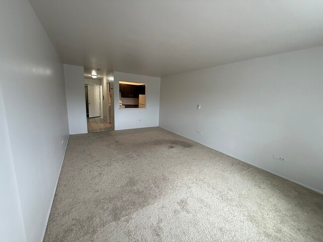 Building Photo - 7300 W North Ave