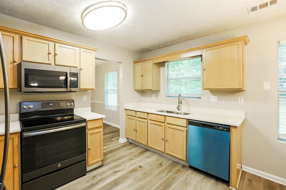Building Photo - 3054 Aberdeen Way