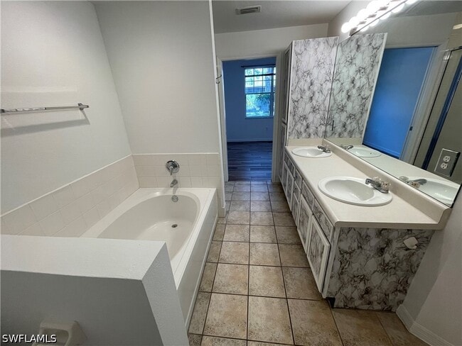 Building Photo - 7915 Preserve Cir