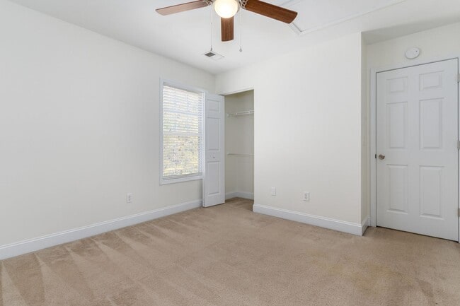 Building Photo - Stylish 3 Bedroom Home in The Sought-After Lake Carolina