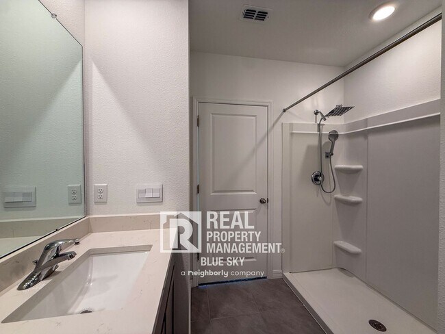 Building Photo - 33290 Darley Dl Trl