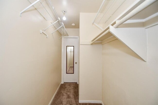 Building Photo - 9021 Gaylord Dr