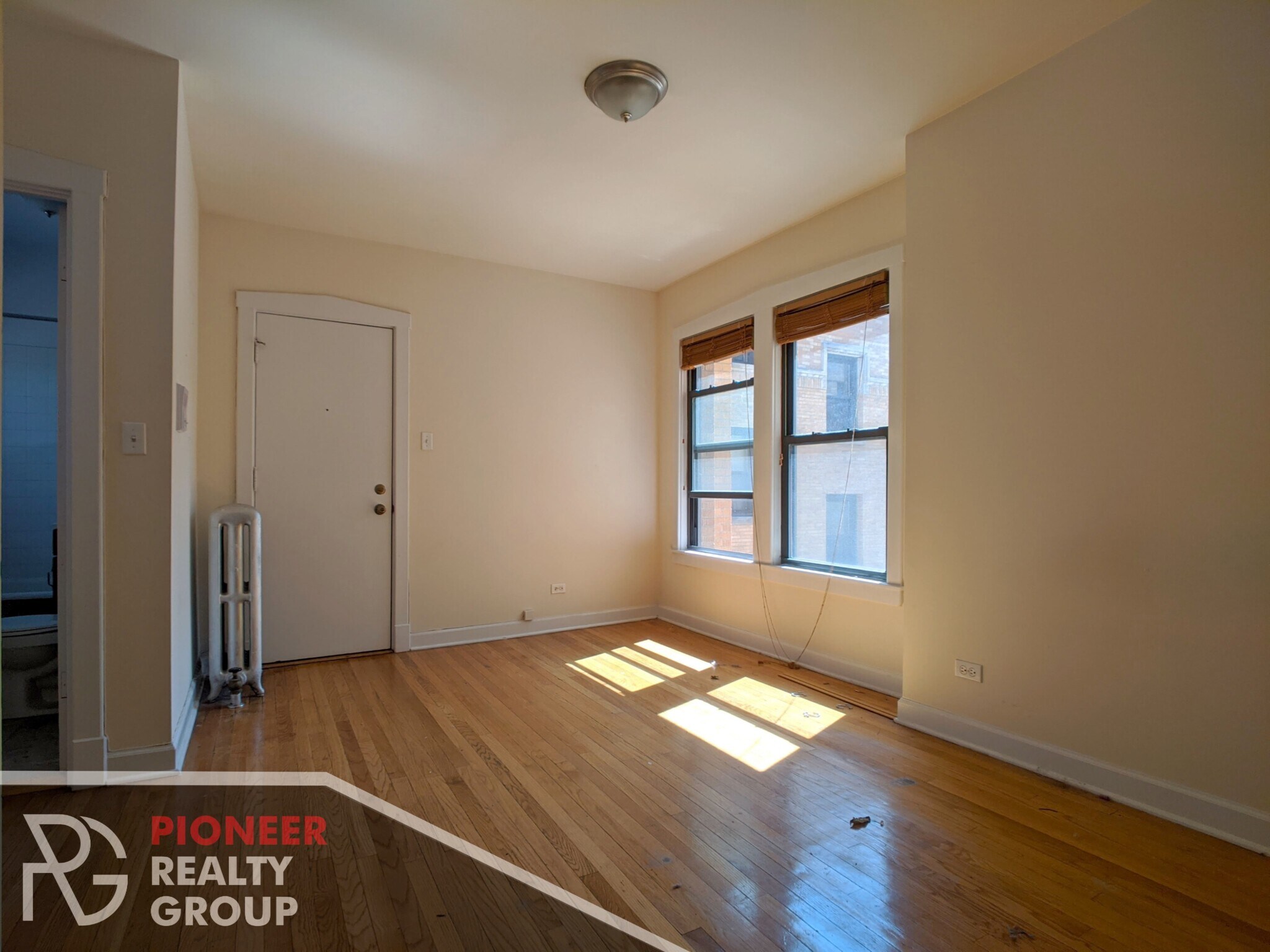 Building Photo - 2648 N Spaulding Ave