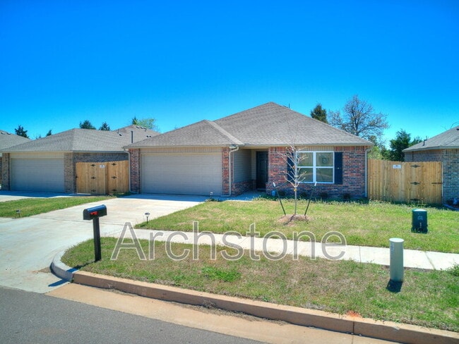 Building Photo - 1308 Dustin Dr
