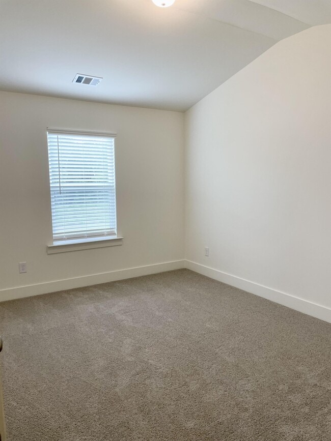 Building Photo - 374 Auburn Valley Wy