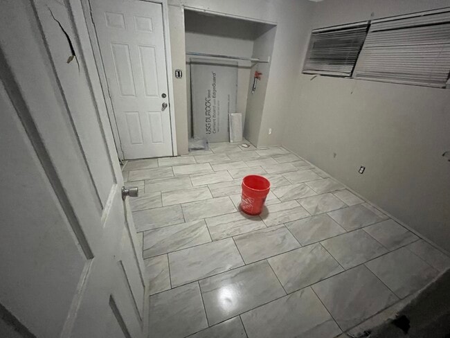 Building Photo - 1900 45th St S