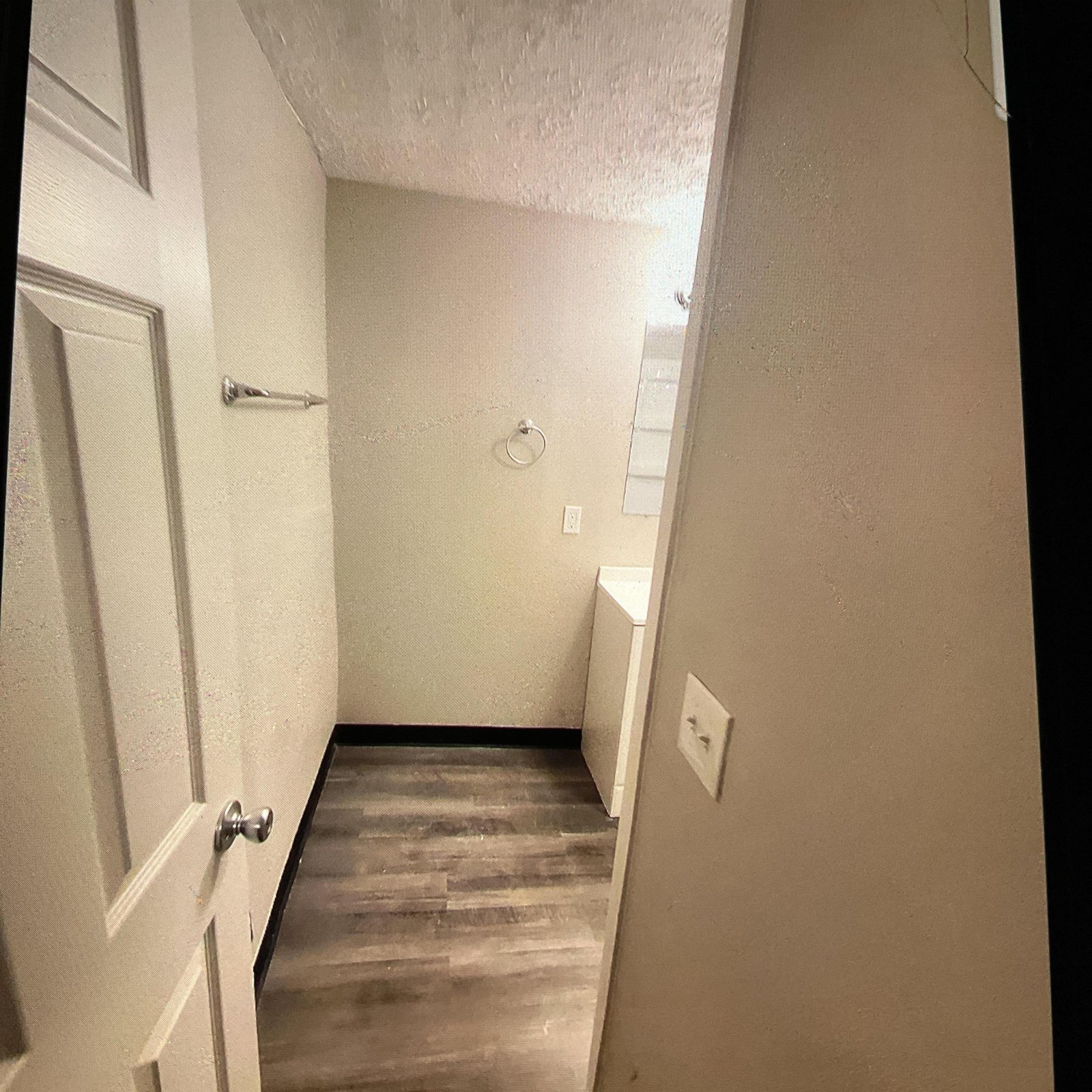 Building Photo - 460 Evers Ave