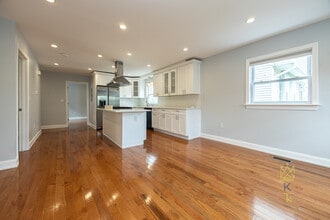 Building Photo - 1495 Hyde Park Ave