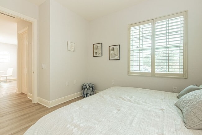 Building Photo - Seasonal Fully Furnished Home in Fiddler's Creek - AVAIL NOW-MAY