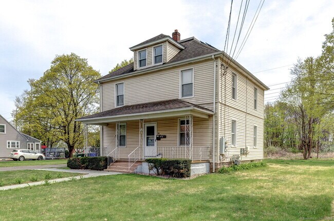 Building Photo - 84 Wilbur St