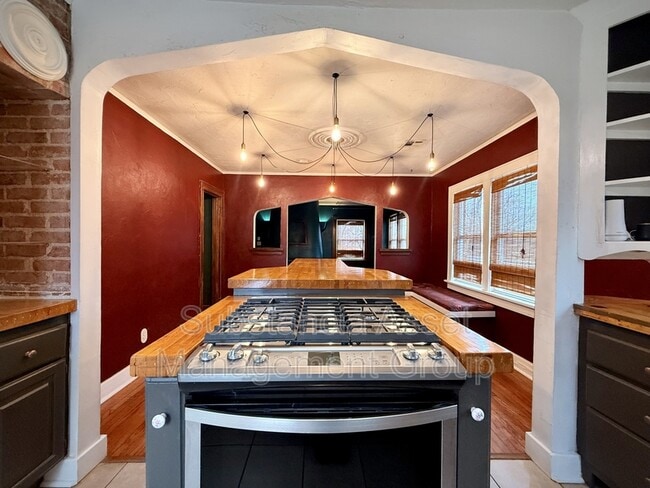 Building Photo - 2317 NW 13th St