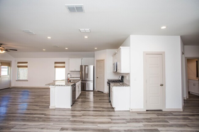Building Photo - 2906 133rd St