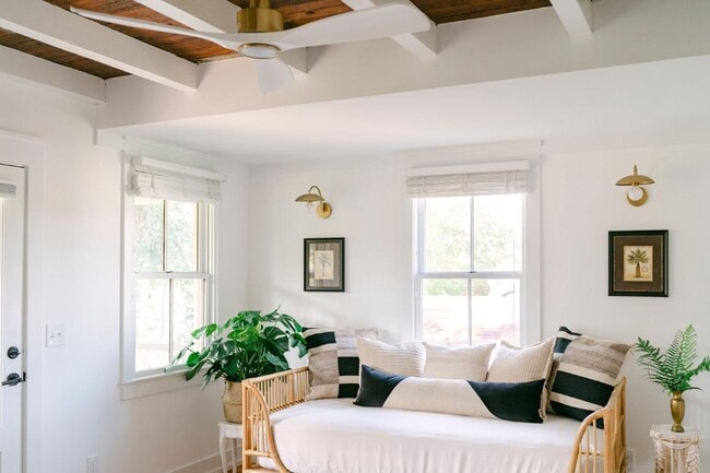 Building Photo - 29 Kennedy St