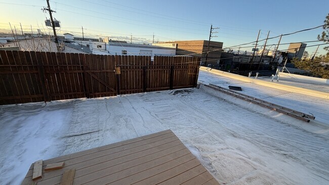 Building Photo - 1447 S Broadway