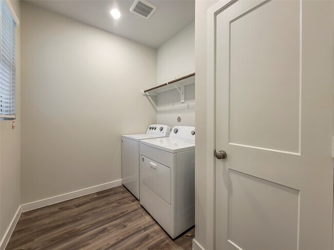 Building Photo - 16983 Pandora Wy