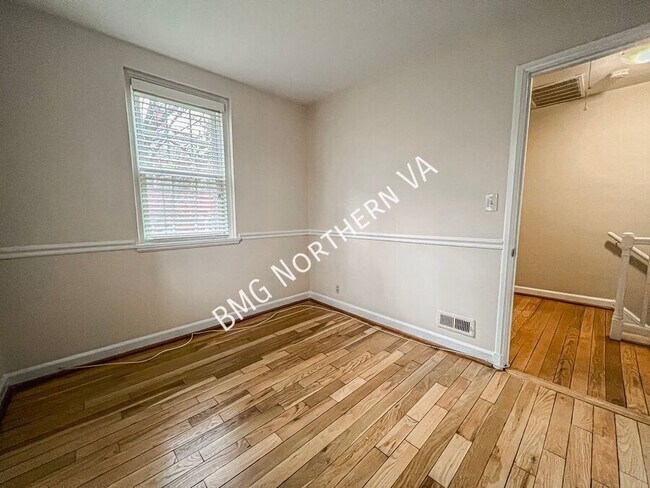Building Photo - 4840 S 28th St