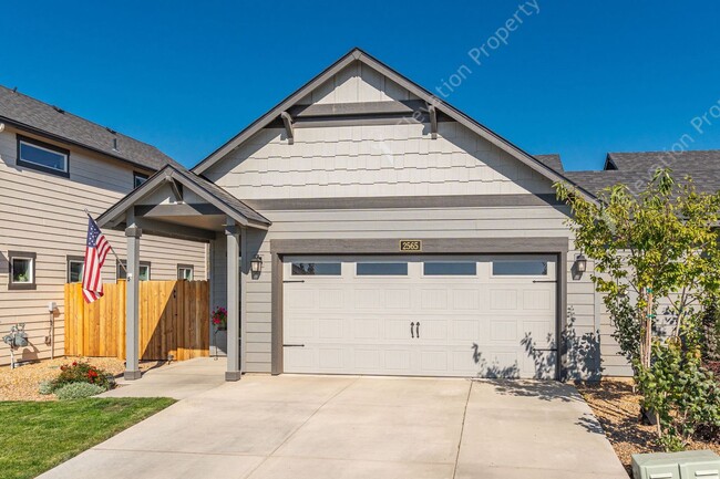 Building Photo - 2023 Hayden 3BR-2BA townhome in Redmond's ...