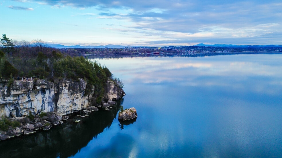 Quick bike ride to Rock Point - 125 Cambrian Way