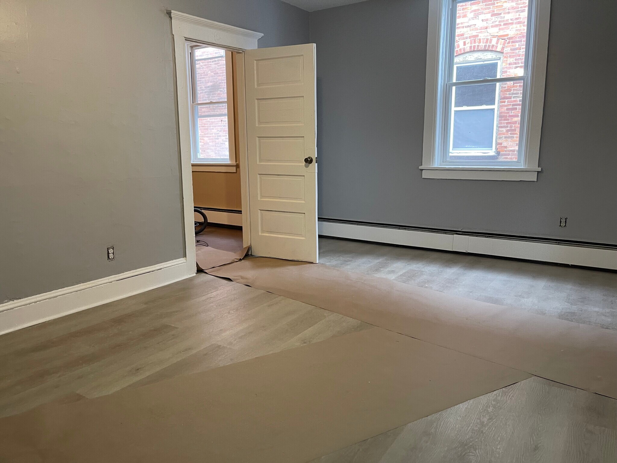 Building Photo - 288 Genesee St