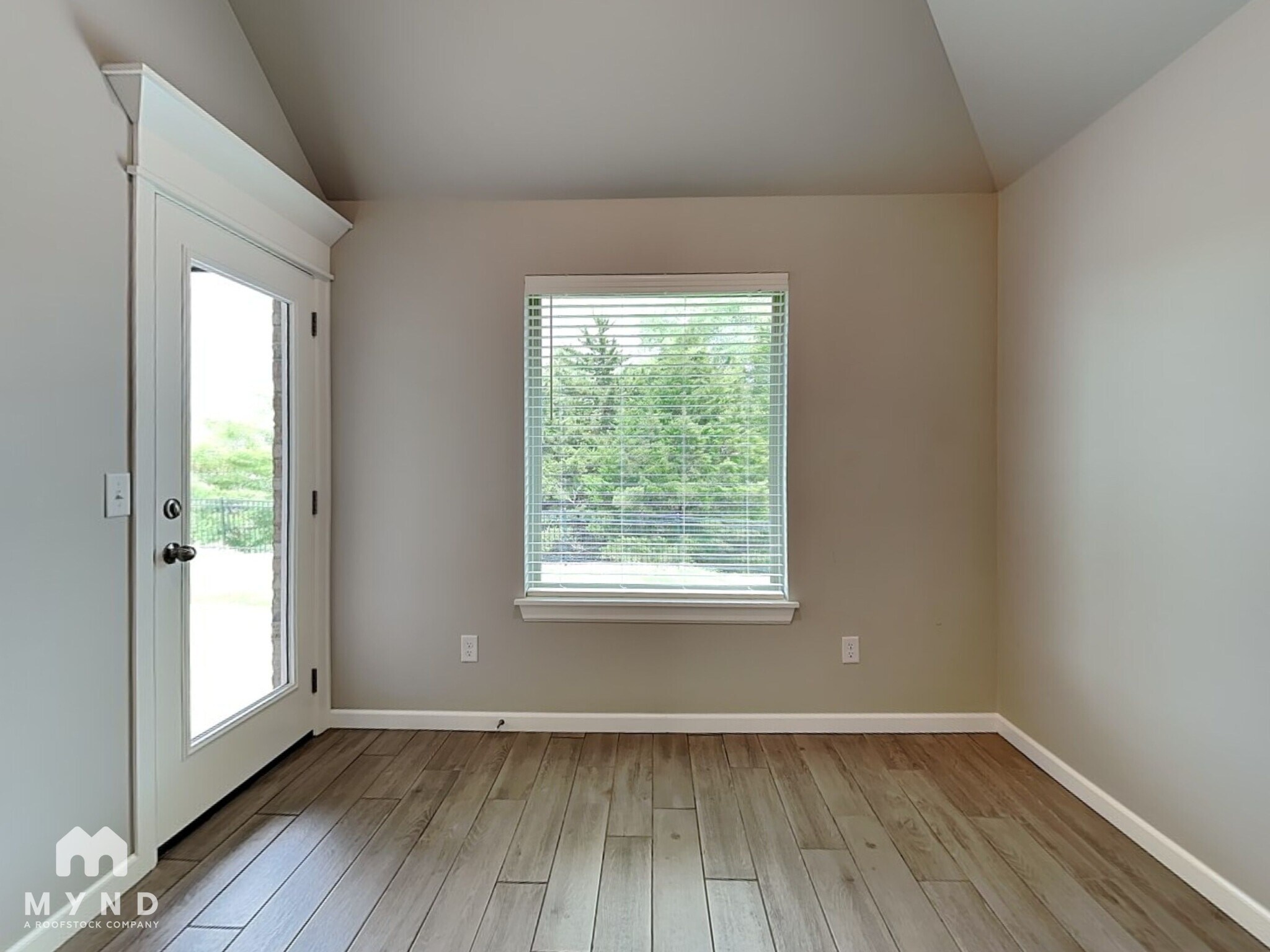 Building Photo - 5400 Riverrun Ct