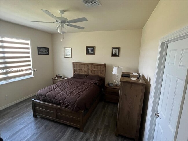 Building Photo - 9003 Largo Cir