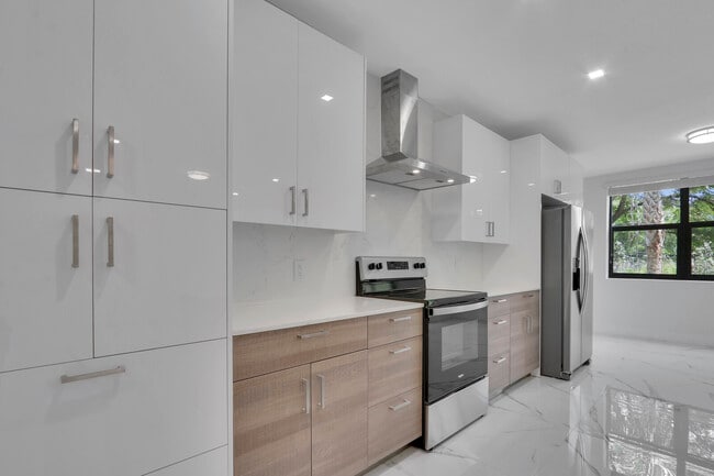 Building Photo - 406 Bella Sol Way