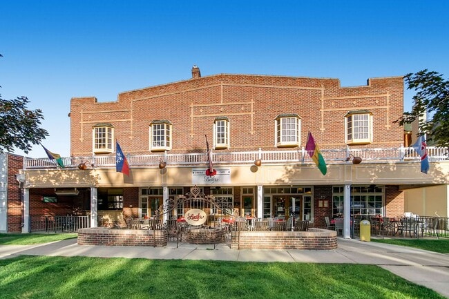 Building Photo - Fully Furnished 3BR Home Near Wash Park