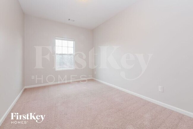 Building Photo - 5052 Pioneer Pkwy