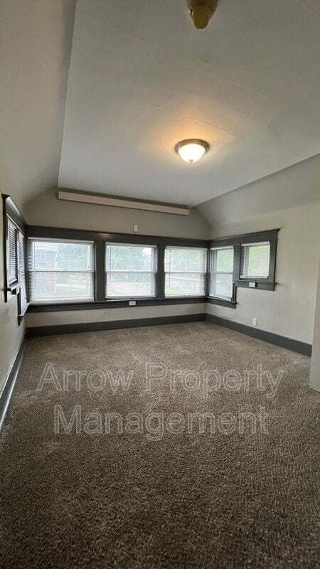 Building Photo - 4902 Madison Ave
