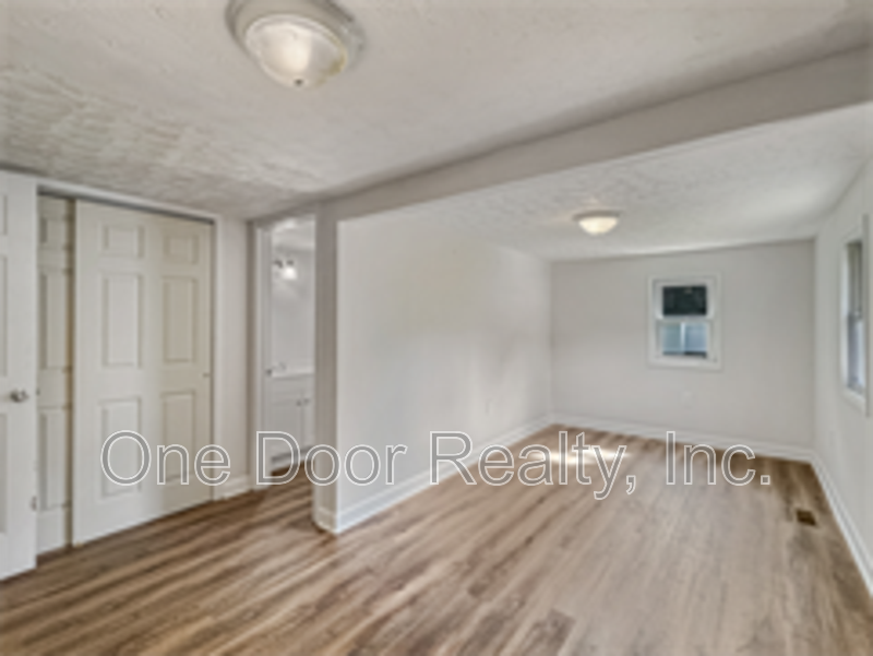 Building Photo - 165 Magruder Ave