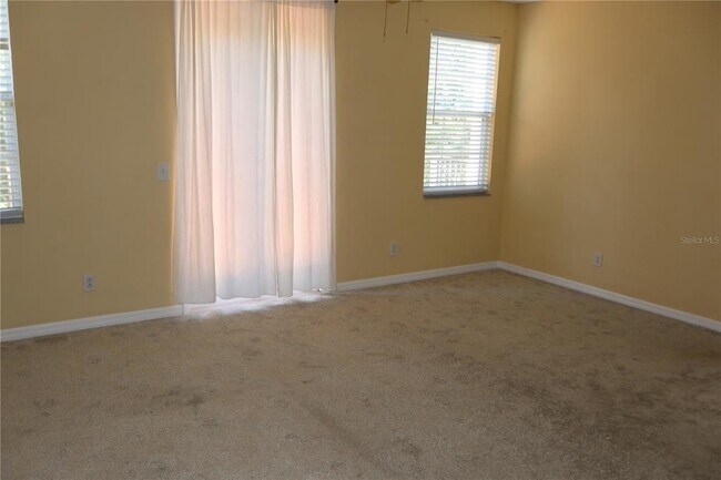 Building Photo - 3019 Pointeview Dr