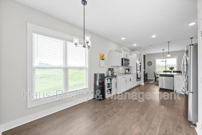 Building Photo - 538 Fieldview Wy