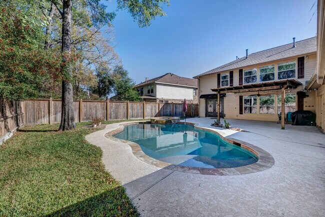 Building Photo - 2511 Bridgestone Park Ln