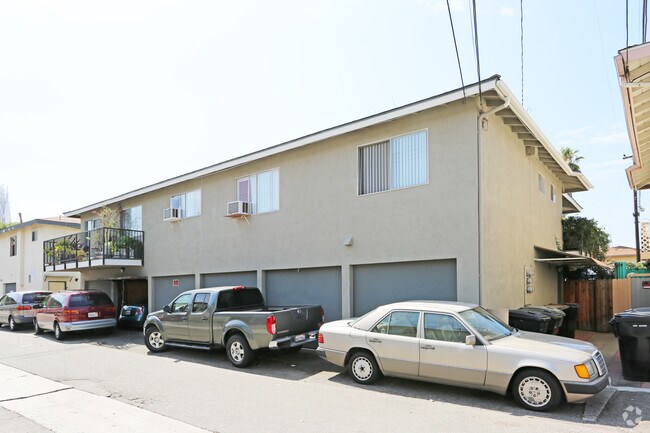 Building Photo - Balboa Apartments