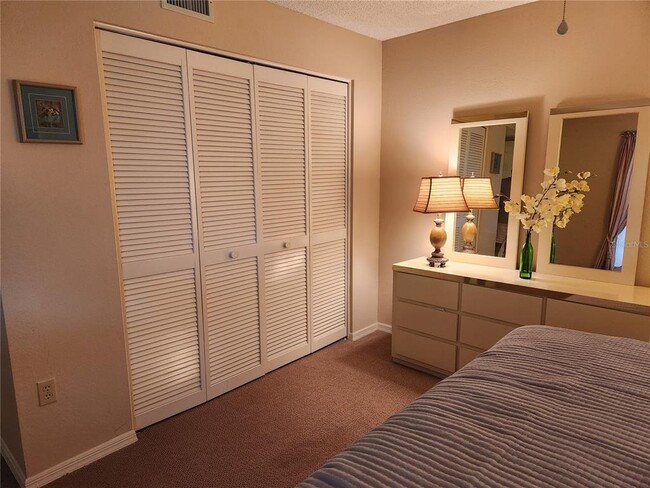 Building Photo - 6713 Stone River Rd